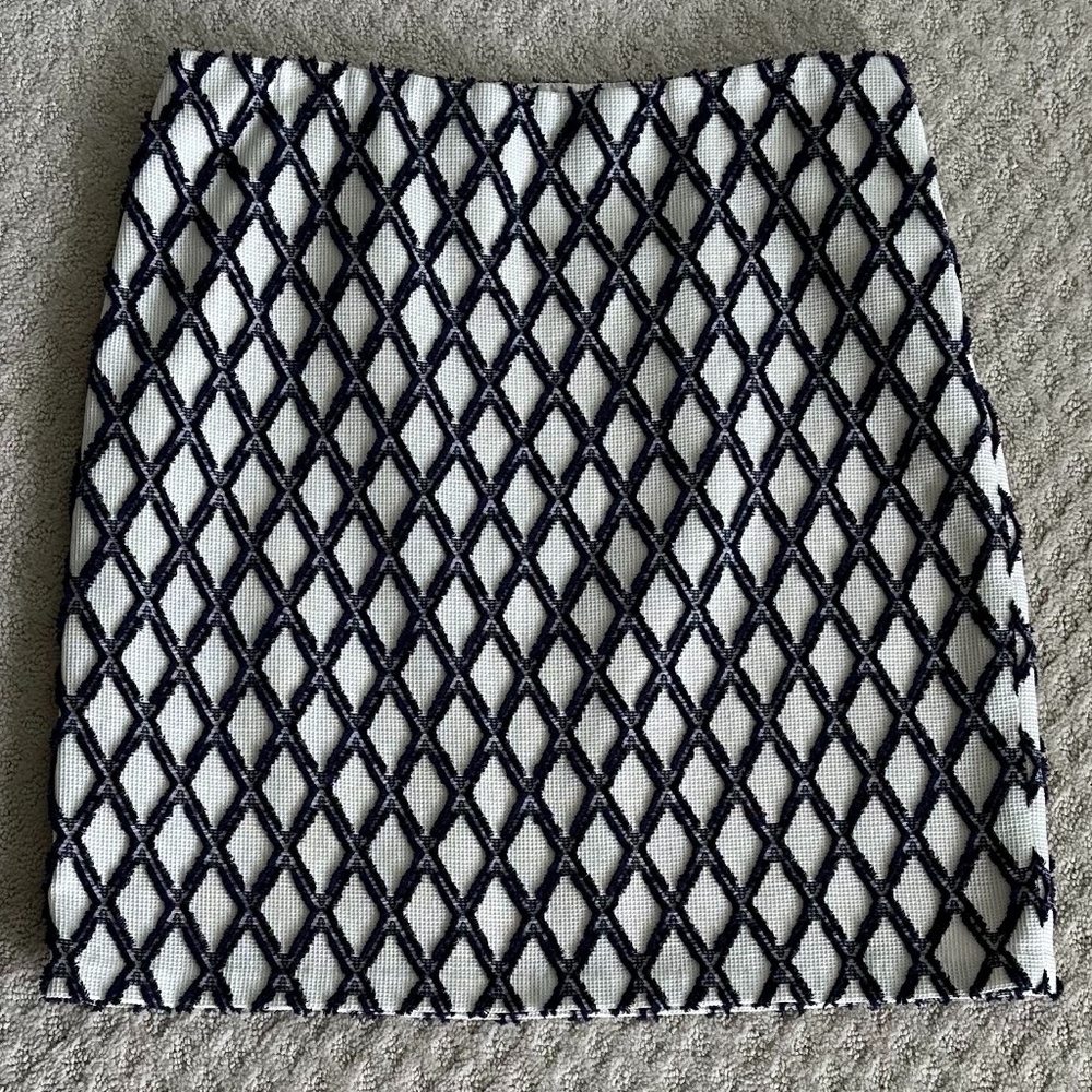 J. McLaughlin Navy Blue/Ivory Geometric Print Skirt Size 14 Office Academia